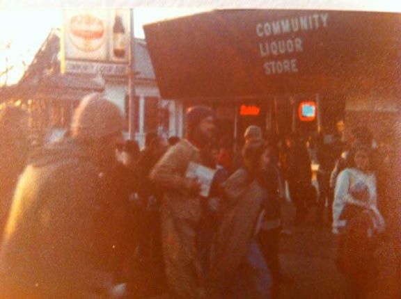 COMMUNITY LIQUOR STORE DURING OLYMPIC TORCH ROLLING THROUGH ELSMERE DE IN FEB OF 1980