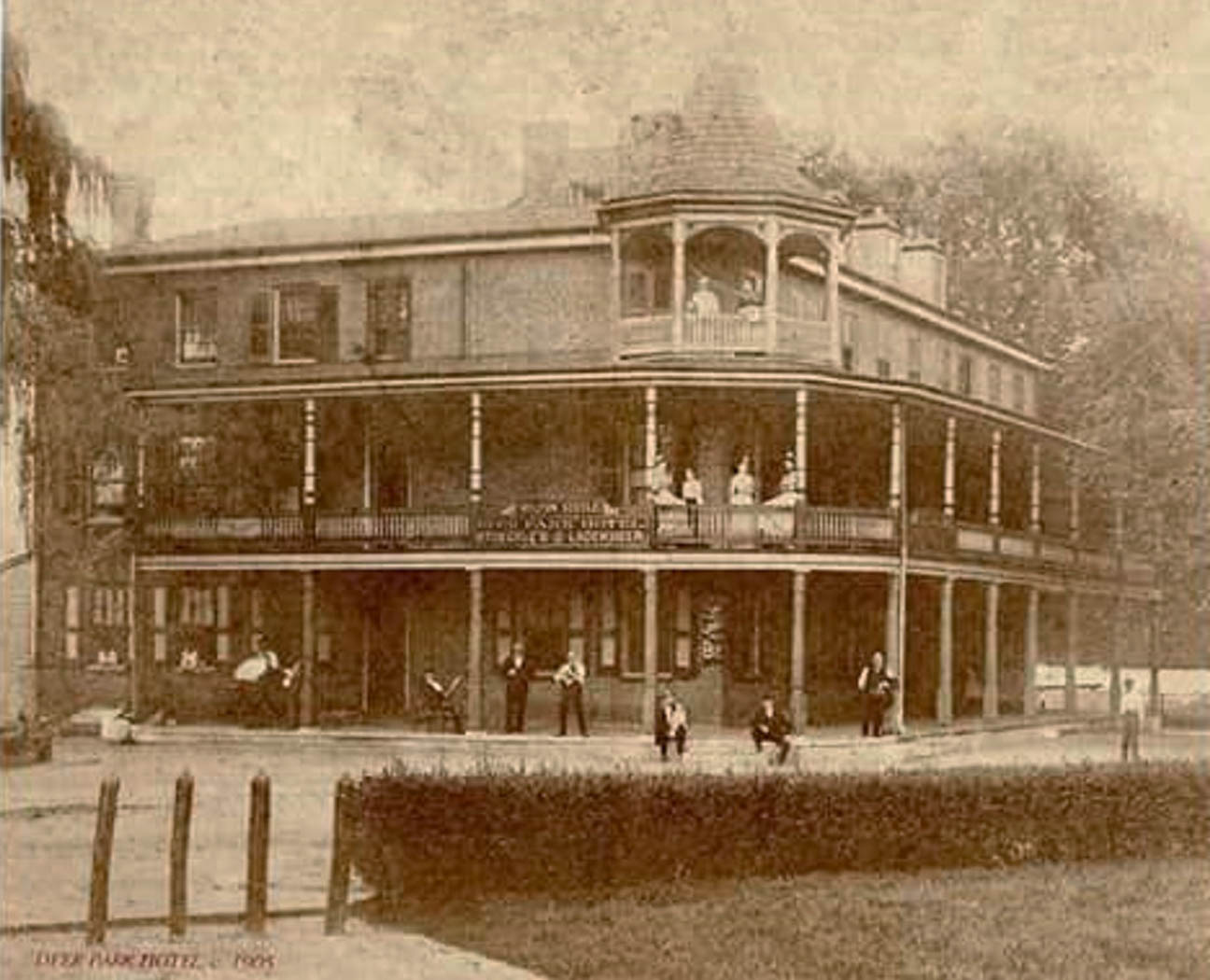 DEER PARK TAVERN AND HOTEL on Main Street in Newark DE CIRCA 1905