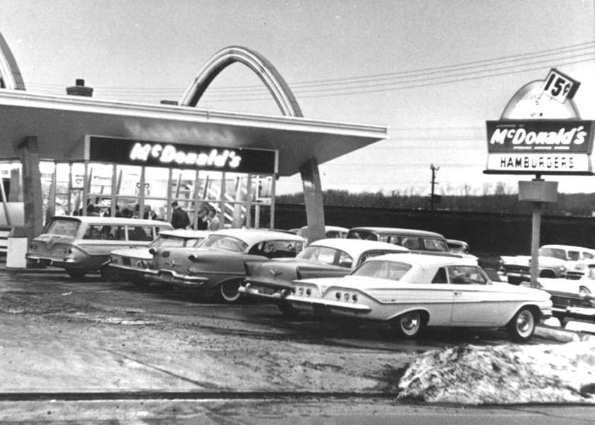 Delawares first McDonalds - Neark DE 1950s