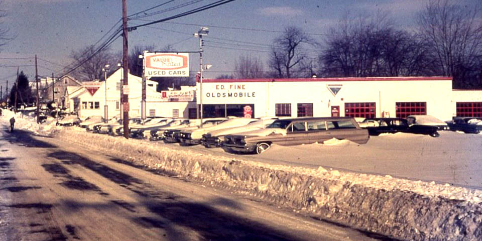 FINE AUTO IN NEWARK DELAWARE WINTER OF 1966
