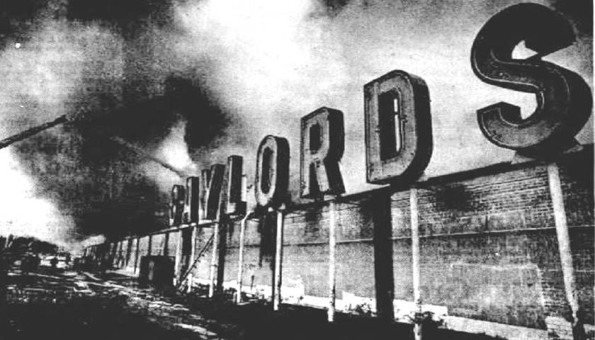 GAYLORDS MILLER ROAD FIRE IN WILMINGTON DE 1971