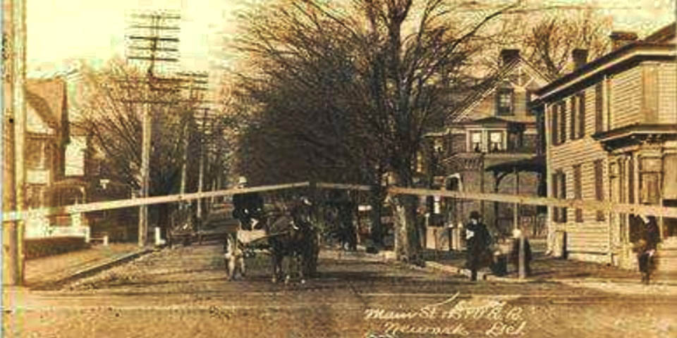 MAIN STREET AND WHAT IS NOW RT 896 IN NEWARK DELAWARE EARLY 1900s