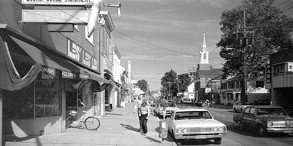 MAIN STREET IN NEWARK DELAWARE NEAR LES SUPPLIES 1972
