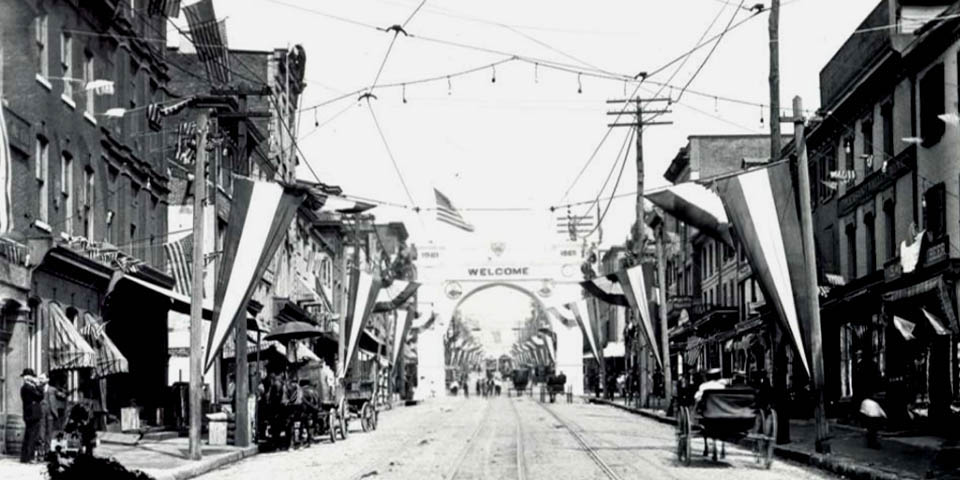 Market Street Veterans-Encampment Arch at Second and Market Streets in Wilmington Delaware 12-16-1905 - A