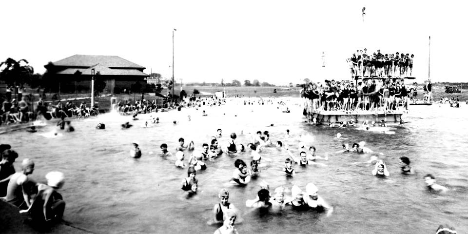 Prices Run swimming pool in Wilmington Delaware circa 1926 - 1
