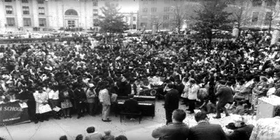 RODNEY SQUARE RALLY IN WILMINGTON DELAWARE ABOUT NATIONAL GUARDS OCCUPYING THE CITY IN 1968