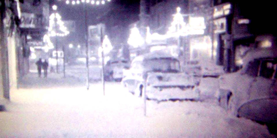 SNOW ON MARKET STREET WILMINGTON DELAWARE DURING CHRISTMAS 1950s