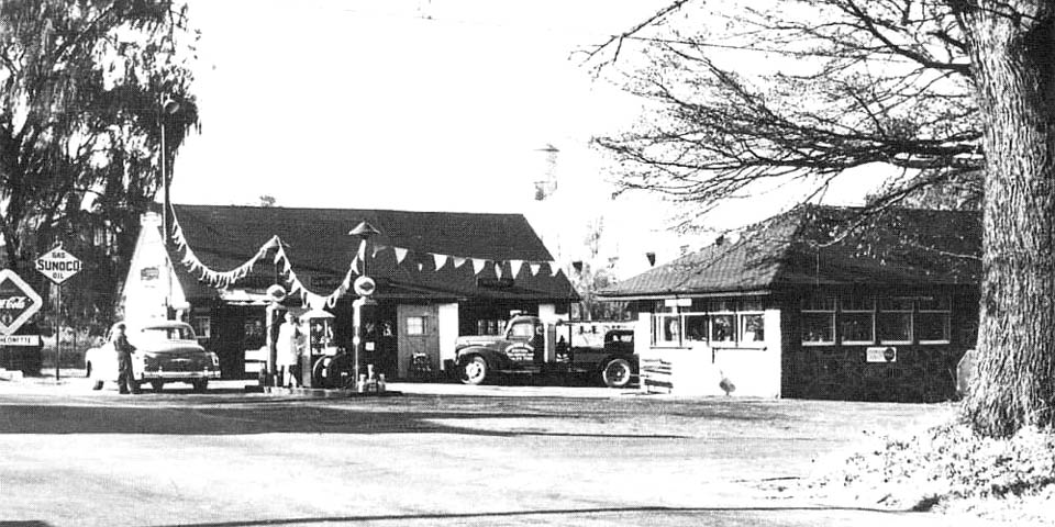 Sunoco Cross Roads Service Station west corner of Foulk and Silverside Roads in Wilmington Delaware 1946