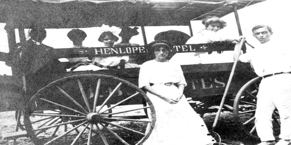 The Henlopen Hotel carriage in Rehoboth Beach Delaware in 1911