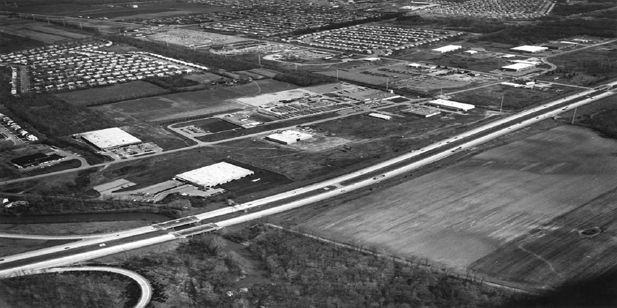 The new I-95 just north of the Route 896 interchange in Newark Delaware 1963