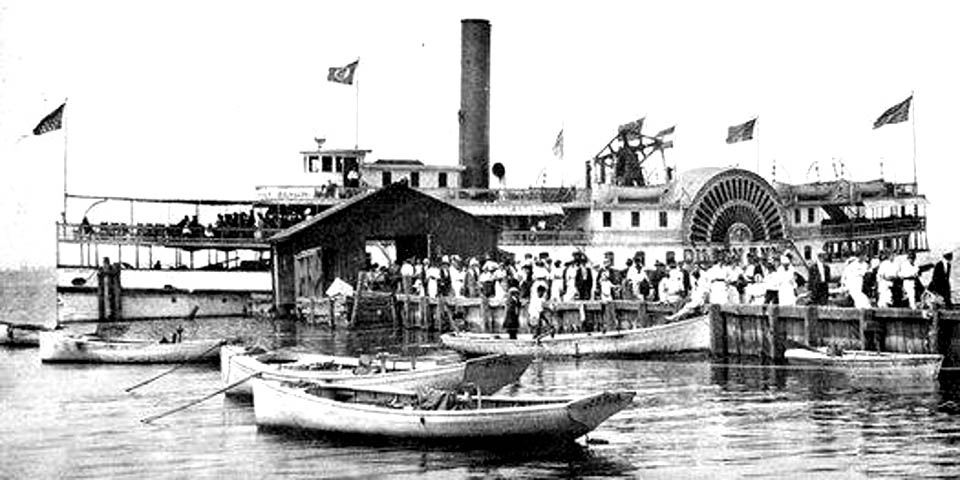 Thomas Clyde ship in Augustine Beach Delaware circa early 1900s