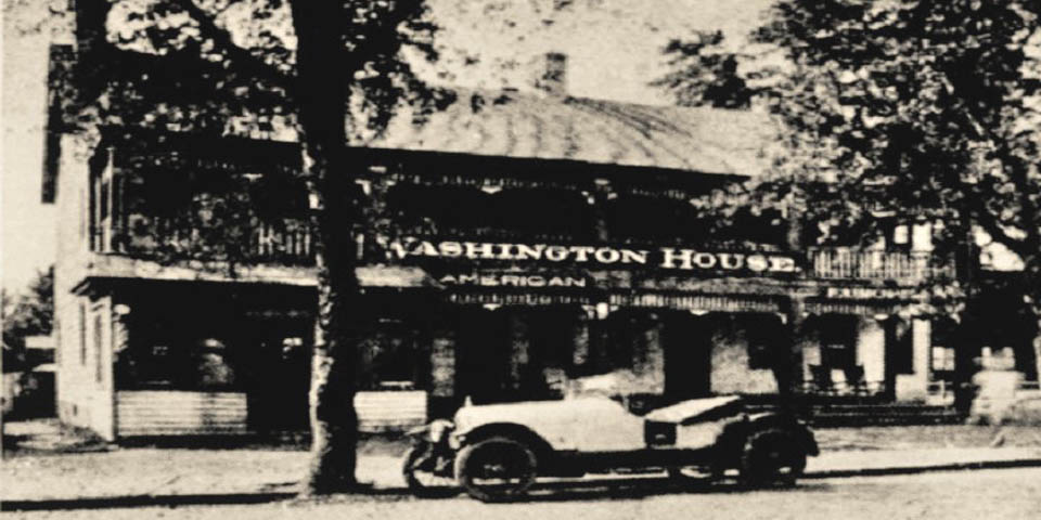 Washington House - later the Stone Balloon - on Main Sreet in Newark Delaware 1925