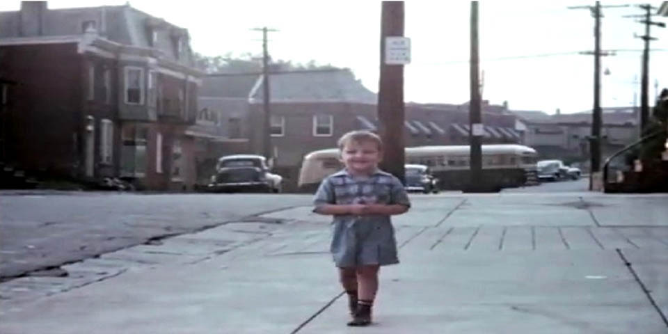 WILMINGTON DELAWARE STREETS DURING SUMMER IN THE 1940s - 1