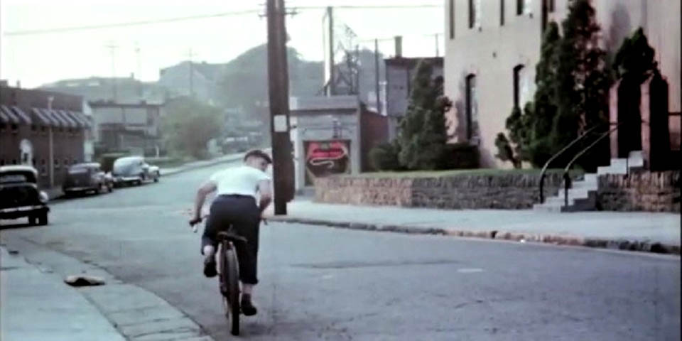 WILMINGTON DELAWARE STREETS DURING SUMMER IN THE 1940s - 2